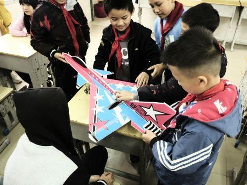 说明: C:\Users\liangcunshui\Desktop\温暖杨堤行(2)\WPS图片批量处理\DSCF9222.jpgDSCF9222